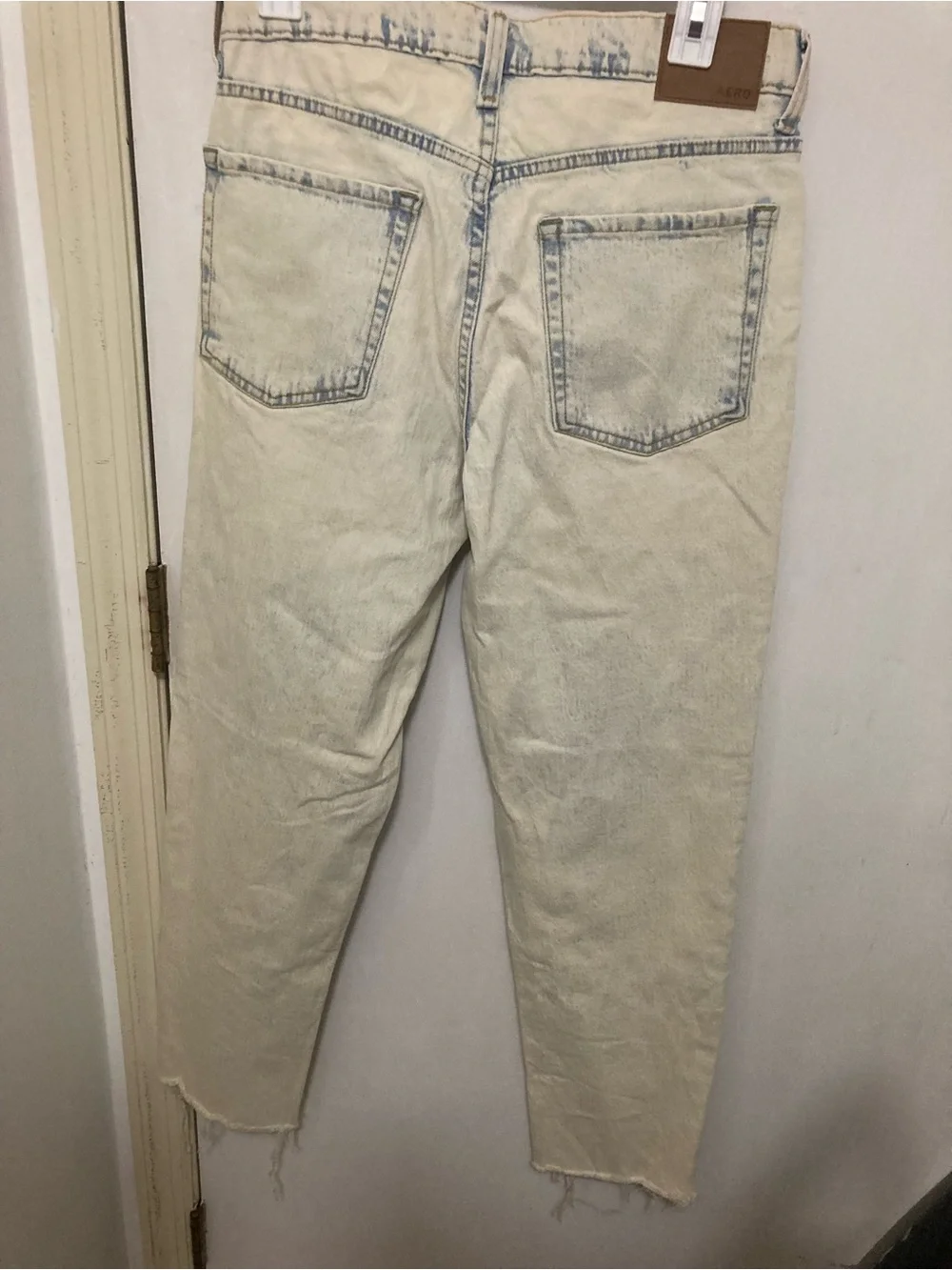 Aeropostale Women’s Stretch mom jean